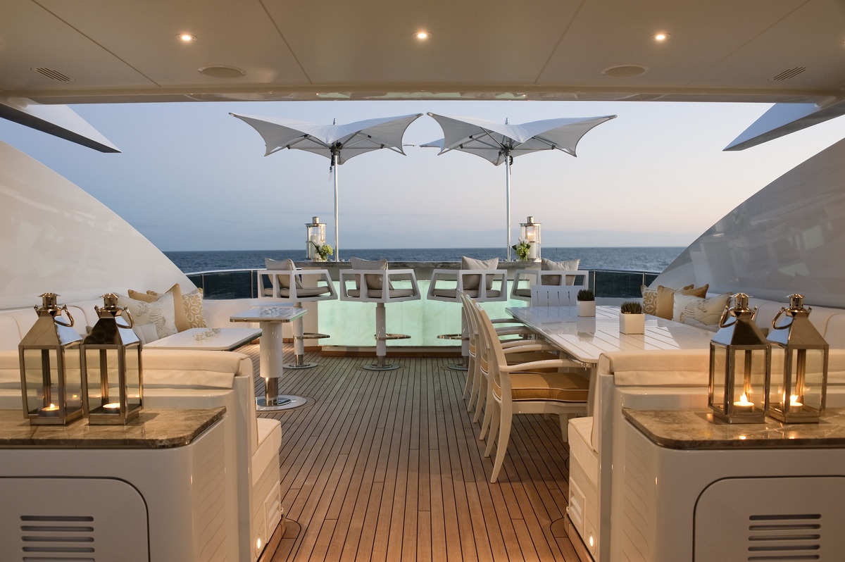 Yacht CELESTIAL HOPE - Sundeck - YACHTZOO.jpg